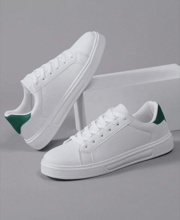 White Soft Fashionable sneakers