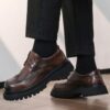 Brown Classic Retro Brogue Carved Men's Casual Leather Shoes