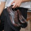 Brown Classic Retro Brogue Carved Men's Casual Leather Shoes