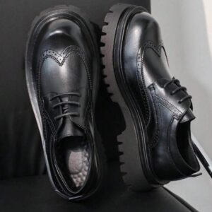 Black Classic Retro Brogue Carved Men's Casual Leather Shoes