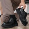 Black Classic Retro Brogue Carved Men's Casual Leather Shoes