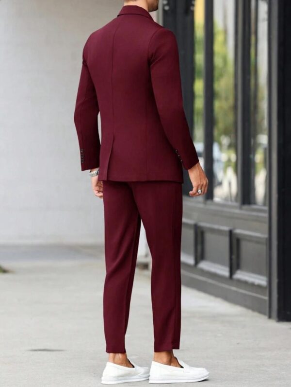One breasted stylish maroon suit