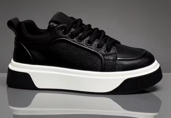Black white think sole sneaker