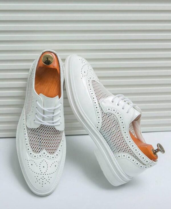White formal classic breathable shoes