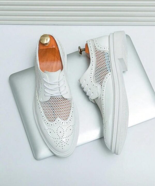 White formal classic breathable shoes