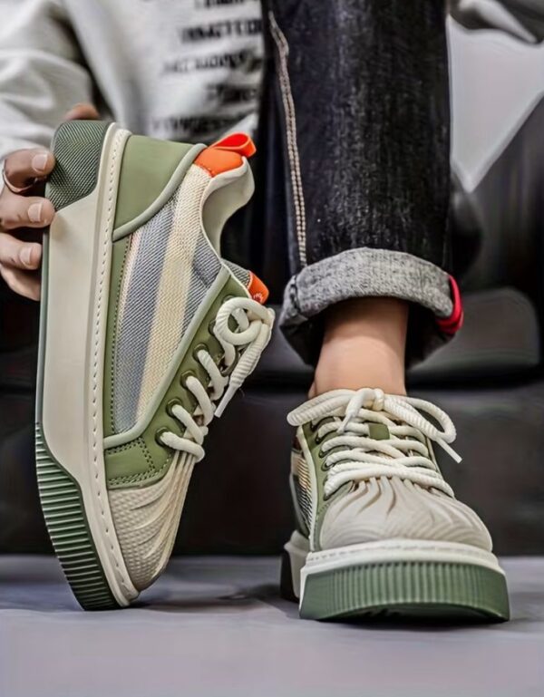 Breathable thick sole sneakers